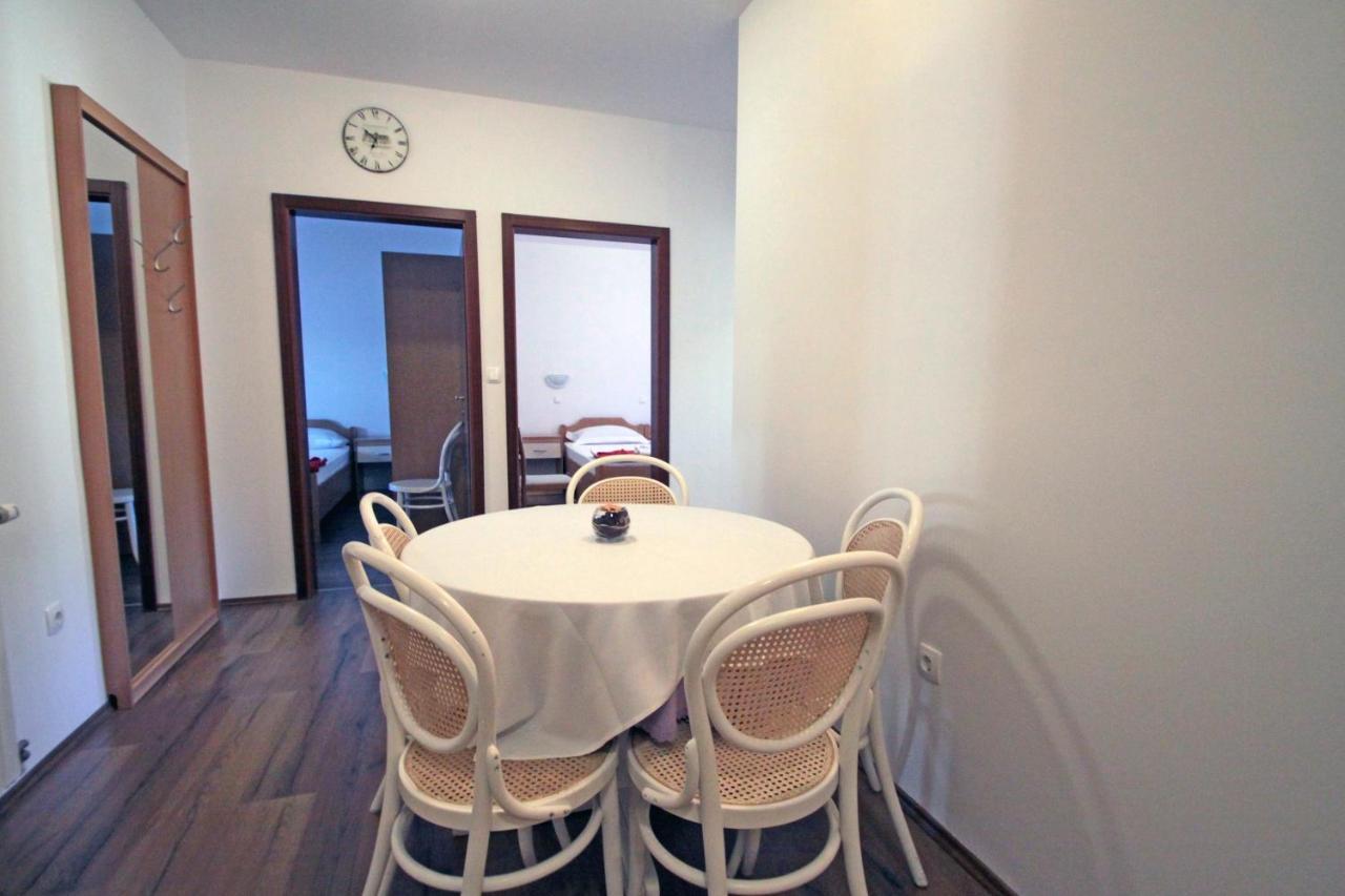 Apartments By The Sea Vinjerac, Zadar - 5811 Zewnętrze zdjęcie